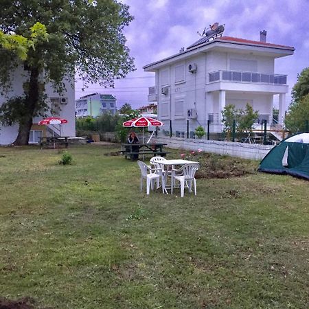 מנבגט Lila Motel מראה חיצוני תמונה