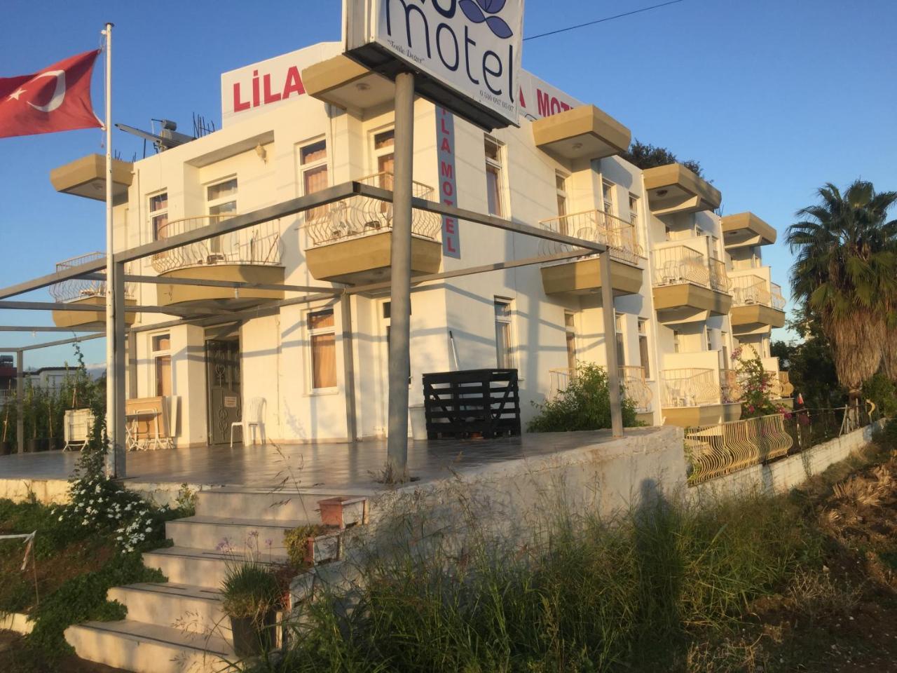 מנבגט Lila Motel מראה חיצוני תמונה
